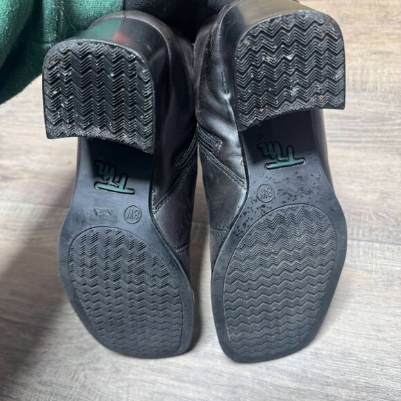 Thom McAn Black Leather Block Heel Booties Women's Size 8 - Picture 4 of 7